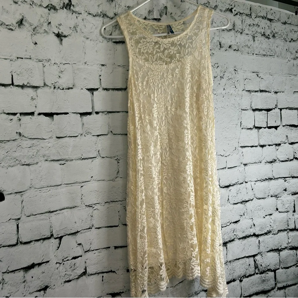 Wallflower Lace Dress - Picture 1 of 10